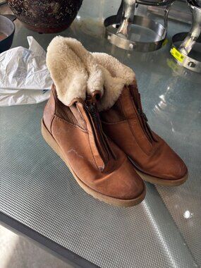 UGG Brown Leather Zip Boots Shearling - Size 8